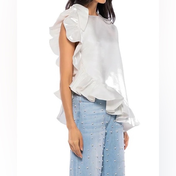 AKIRA Look My Way Asymmetrical Ruffle Top - Picture 4 of 10
